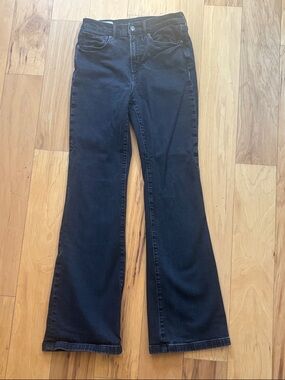 Gap black flare high rise jeans size 6